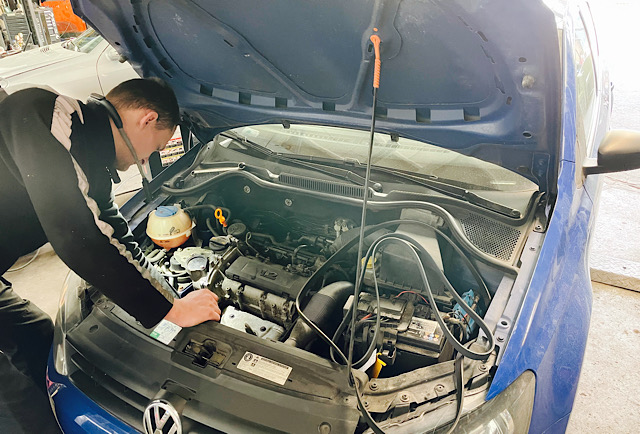 Replacement tensioner pulley-Volkswagen-Polo-1.2-Berlin