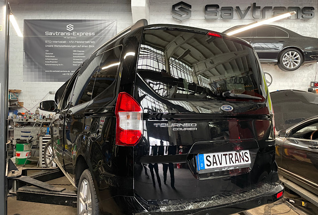 Replacement radiator Ford Tourneo Courier 1.0 EcoBoost 2018 Berlin