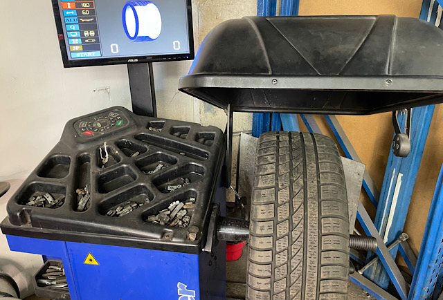 Tyre fitting-Diagnostics-Balancing-Berlin