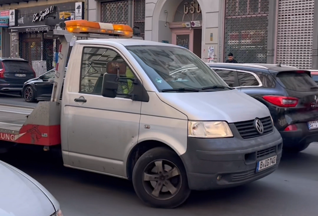 Volkswagen-Transporter-T5-1.9-TDI-Exchange-Starter-Berlin
