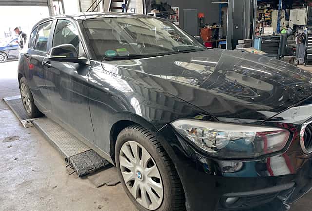 BMW-116i-подготовка к испытаниям TÜV в Берлине