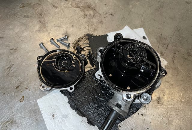 Mercedes Sprinter 314CDI 2018 Замена вакуумного насоса