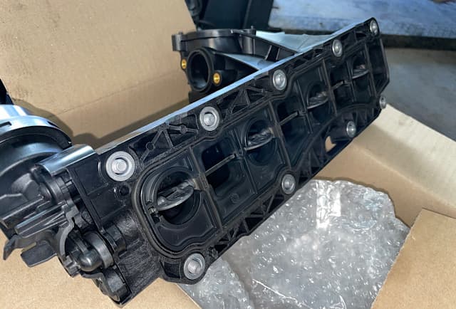 MAN TGE 3.180 EGR Valve for Exhaust Gas Recirculation – Replacement at Savtrans