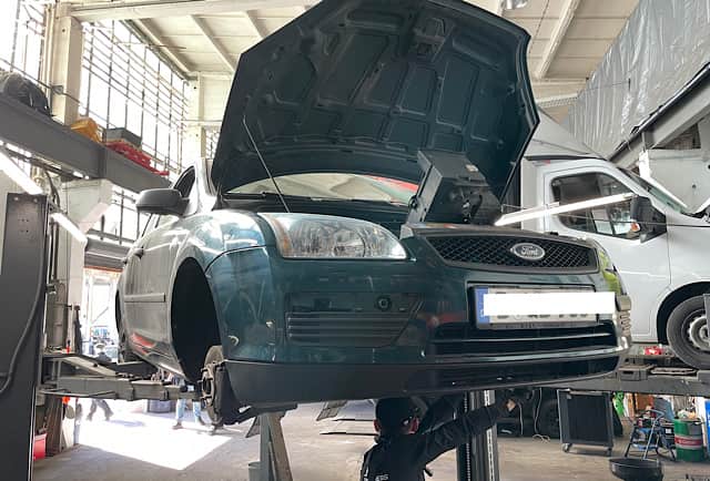 Clutch Replacement on a Ford Focus (2004) – Diagnosis, Repair & Release Bearing in Berlin