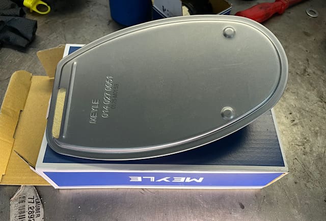 Oil change gearbox Mercedes-Benz E320 4.0 2003 diagnostics automatic Berlin