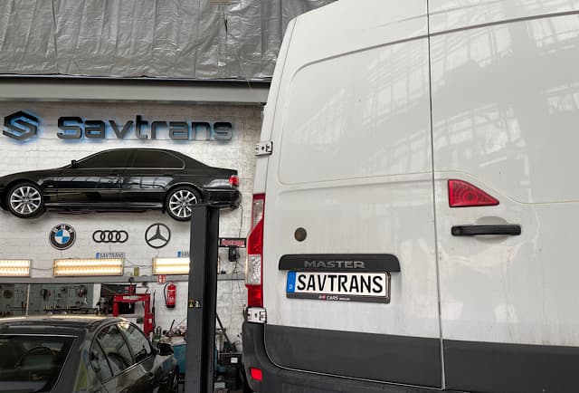 Brake disc replacement on a Renault Master in Berlin – Savtrans workshop