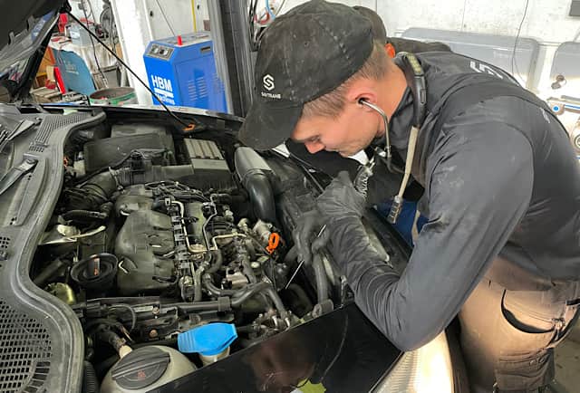 Anlasser defekt am Skoda Octavia 2.0 TDI – Klopfen beim Starten diagnostizieren in Berlin
