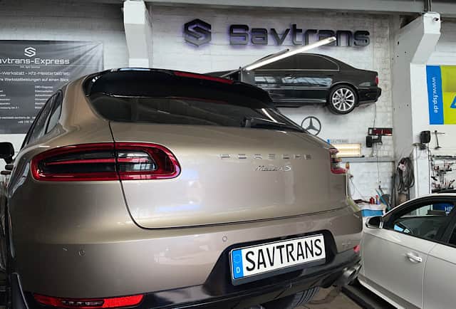 Porsche-Macan-S-3.0-Austausch-der-Antriebswelle-der-Radnabe-Preis-Berlin